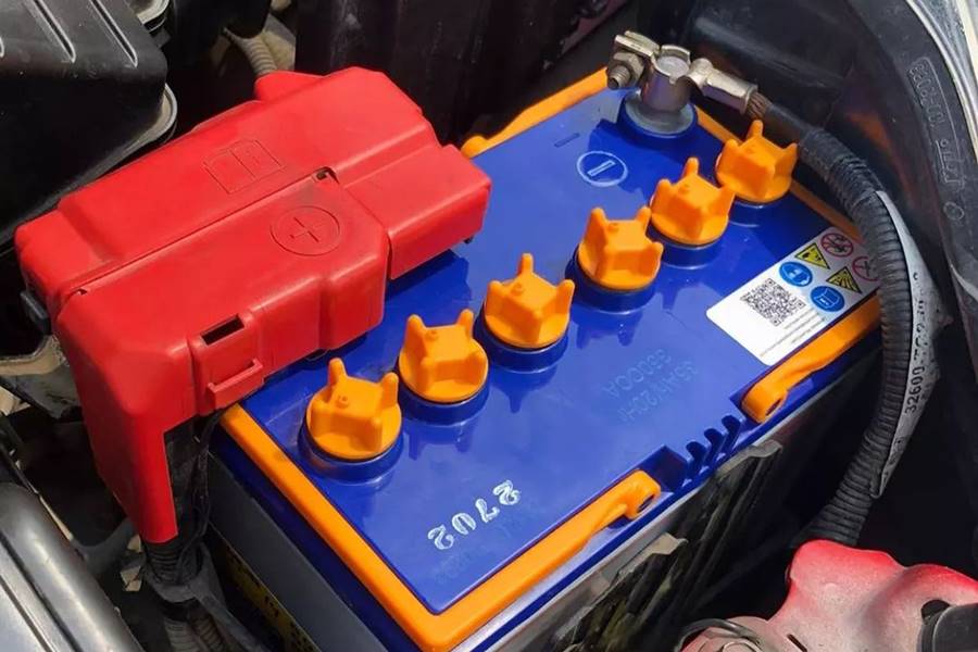 Aki Mobil Berkualitas di Sunter: Pilihan Saat Aki Mendadak Macet
