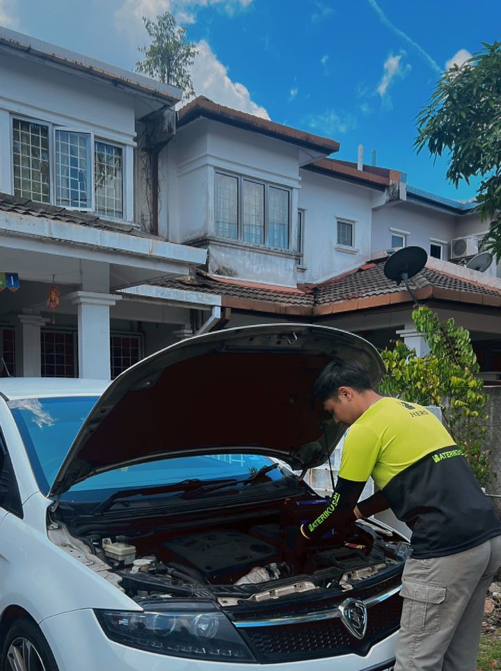 Ganti Aki Mobil Cepat Tanpa Ribet, Hubungi Layanan 24 Jam Kami