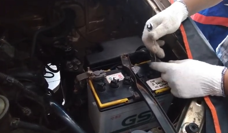 Ganti Aki Mobil Panggilan Jakarta, Layanan Super Cepat!